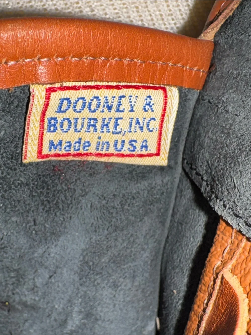 Vintage Dooney & Bourke All-Weather Leather (AWL) Arrowhead Essex Crossbody Bag.